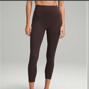 NWT Lululemon Align High-Rise Pant 25"
Espresso